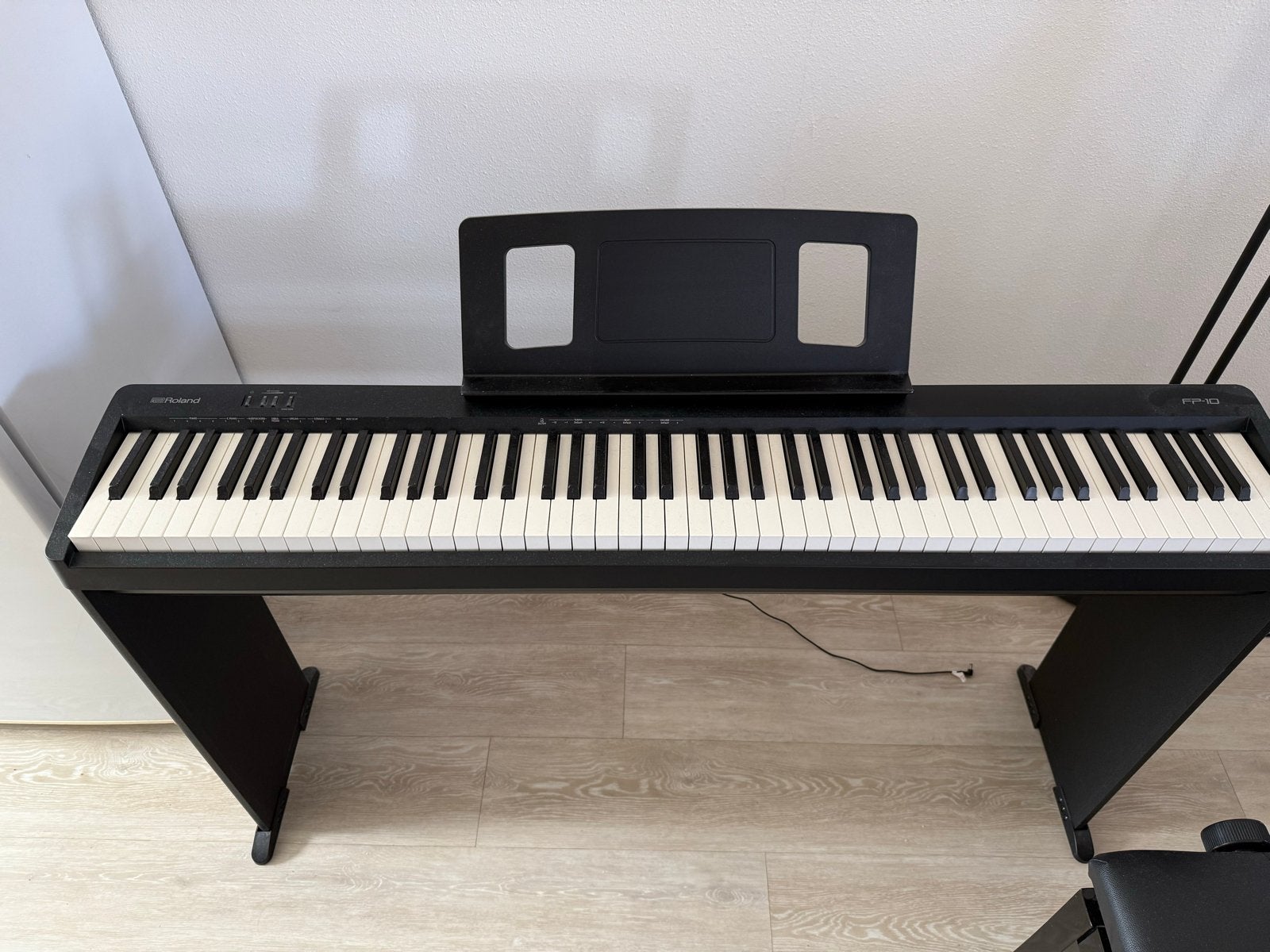 Roland FP-10 Digitale Piano met standaard en kruk, Muziek en Instrumenten, Ophalen, 88 toetsen, Roland, Zo goed als nieuw
