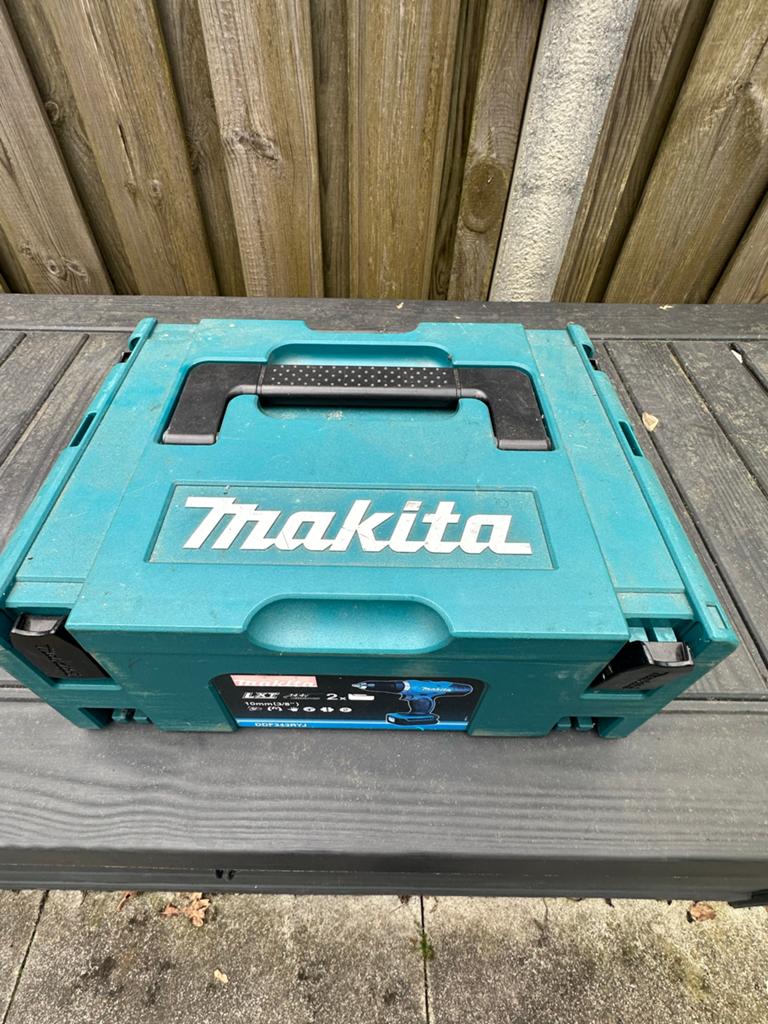 Makita Schroefmachine met Lader, Accu en Opbergdoos, Ophalen of Verzenden, Gebruikt, Boor- en Schroefmachine