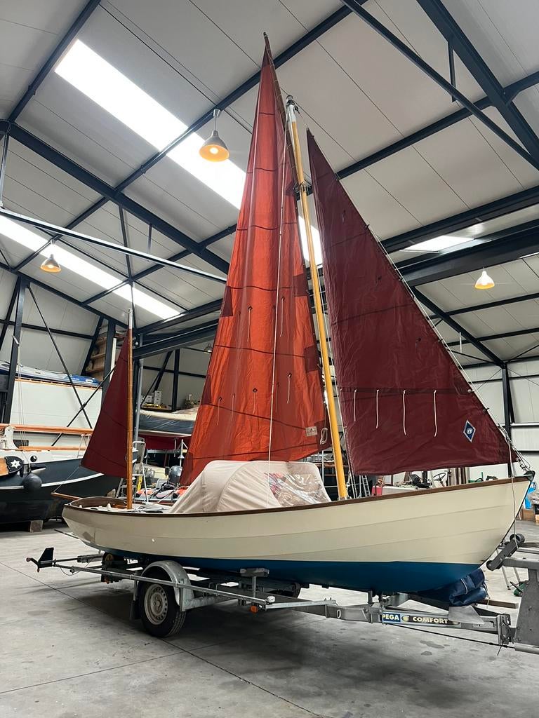 Drascombe longboat incl. Motor en gekeurde trailer, Ophalen, Gebruikt, Benzine, Buitenboordmotor