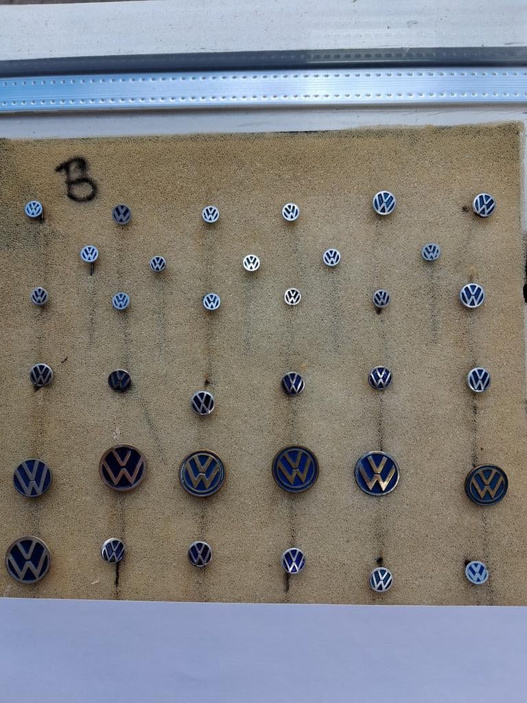 Speldjes verzameling VW, Simca, DAF, NSU, Peugeot enz, Ophalen of Verzenden, Staal