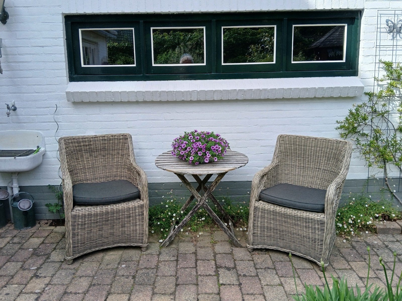 10 Pure Collection Wicker tuinstoelen met 10 kussens €300, Tuin en Terras, Ophalen of Verzenden, Gebruikt, Wicker