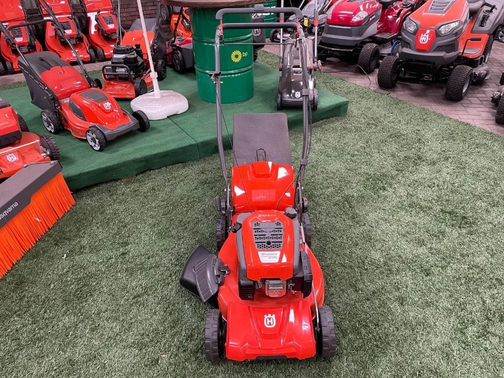 Husqvarna LC151S, Cirkelmaaier, Nieuw, Ophalen of Verzenden, Opvangbak