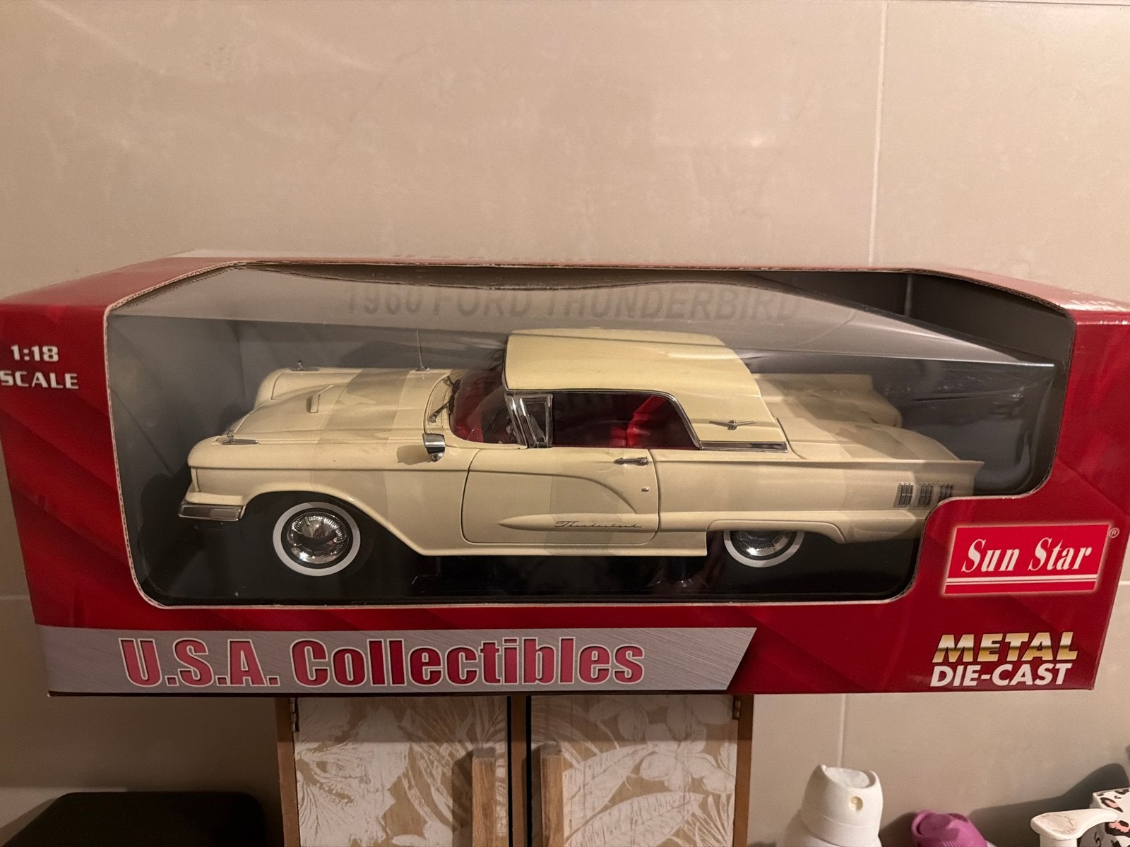 Sun Star 1/18 1960 Ford Thunderbird  Nieuw, Auto, Nieuw, Ophalen of Verzenden, X