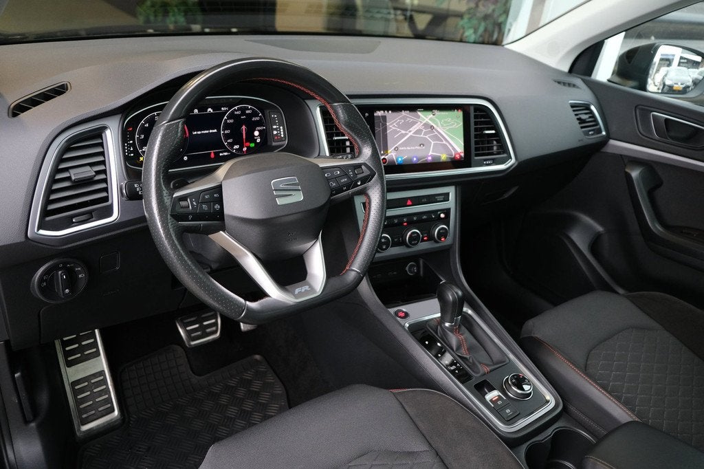 Seat Ateca 1.5 TSI FR DSG 150pk Led Pano Virtual Camera, Auto's, Seat, Zwart, 4 cilinders, 150 pk, Ateca
