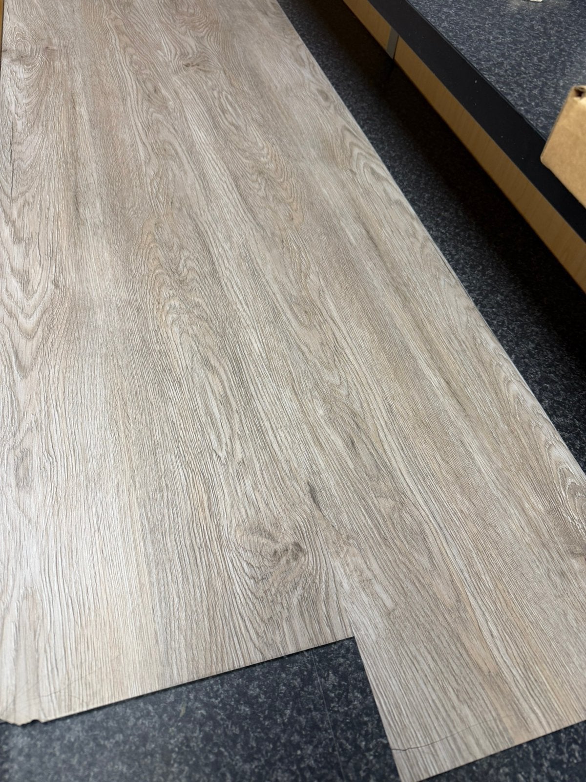 23.38 mtr/2 VIVA FLOORS PLA K PVC BEGE/GREY, Ophalen, Overige typen, Nieuw, Beige