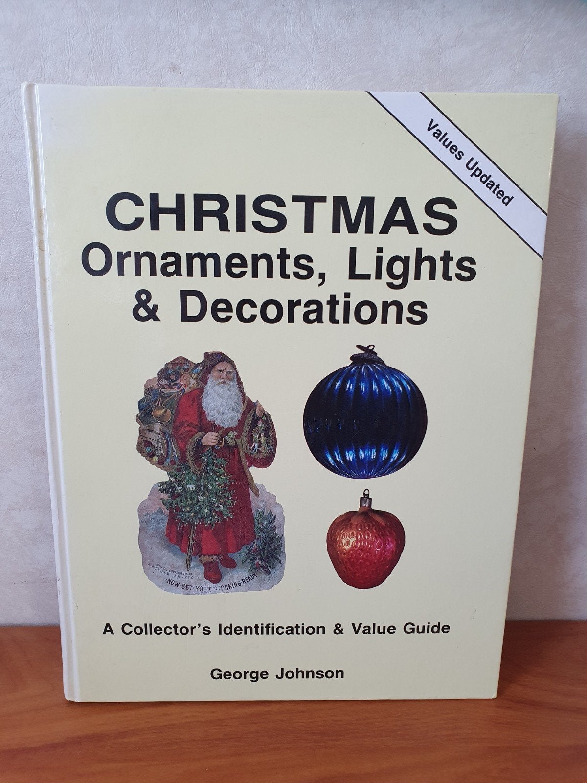 Boek over oude kerstballen kerst versiering Engelstalig, Diversen, Kerst, Ophalen of Verzenden, Gebruikt