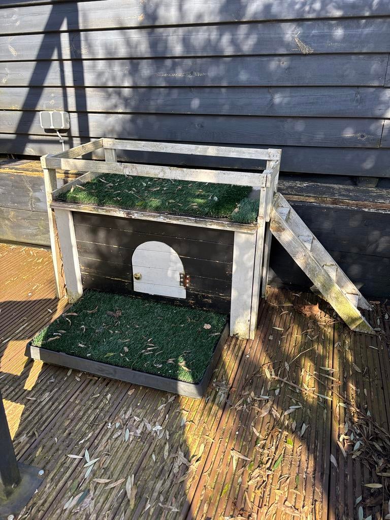 Hondenhok met uitschuifbare honden WC (lade systeem), Dieren en Toebehoren, Ophalen, 110 cm of meer