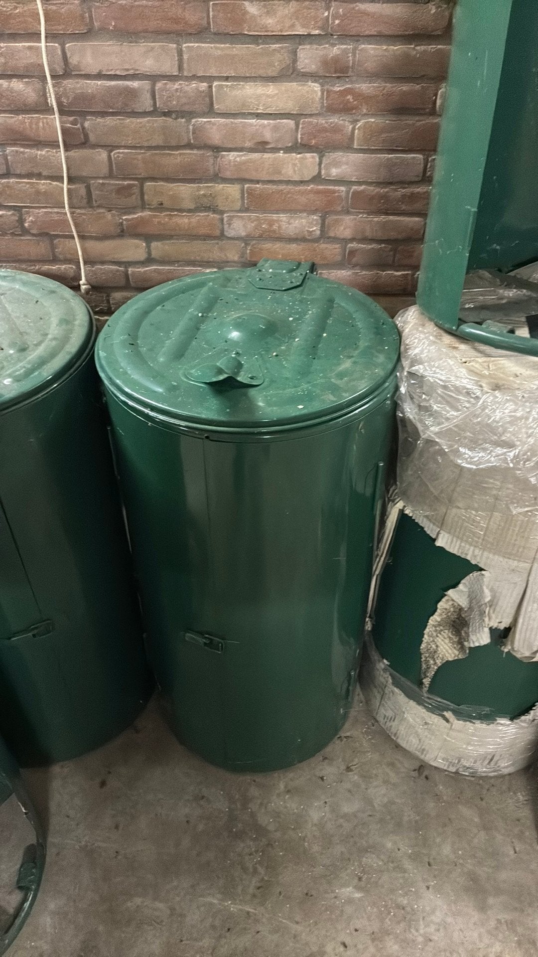 Groene prullenbakken (6x) metaal, Ophalen, Zo goed als nieuw, Metaal