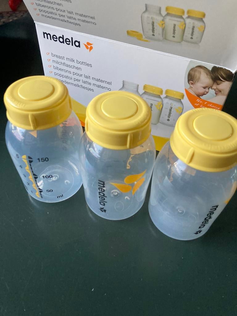 Medela moedermelk bewaarflesjes set, Kinderen en Baby's, Babyvoeding en Toebehoren, Ophalen, Gebruikt, Borstkolf
