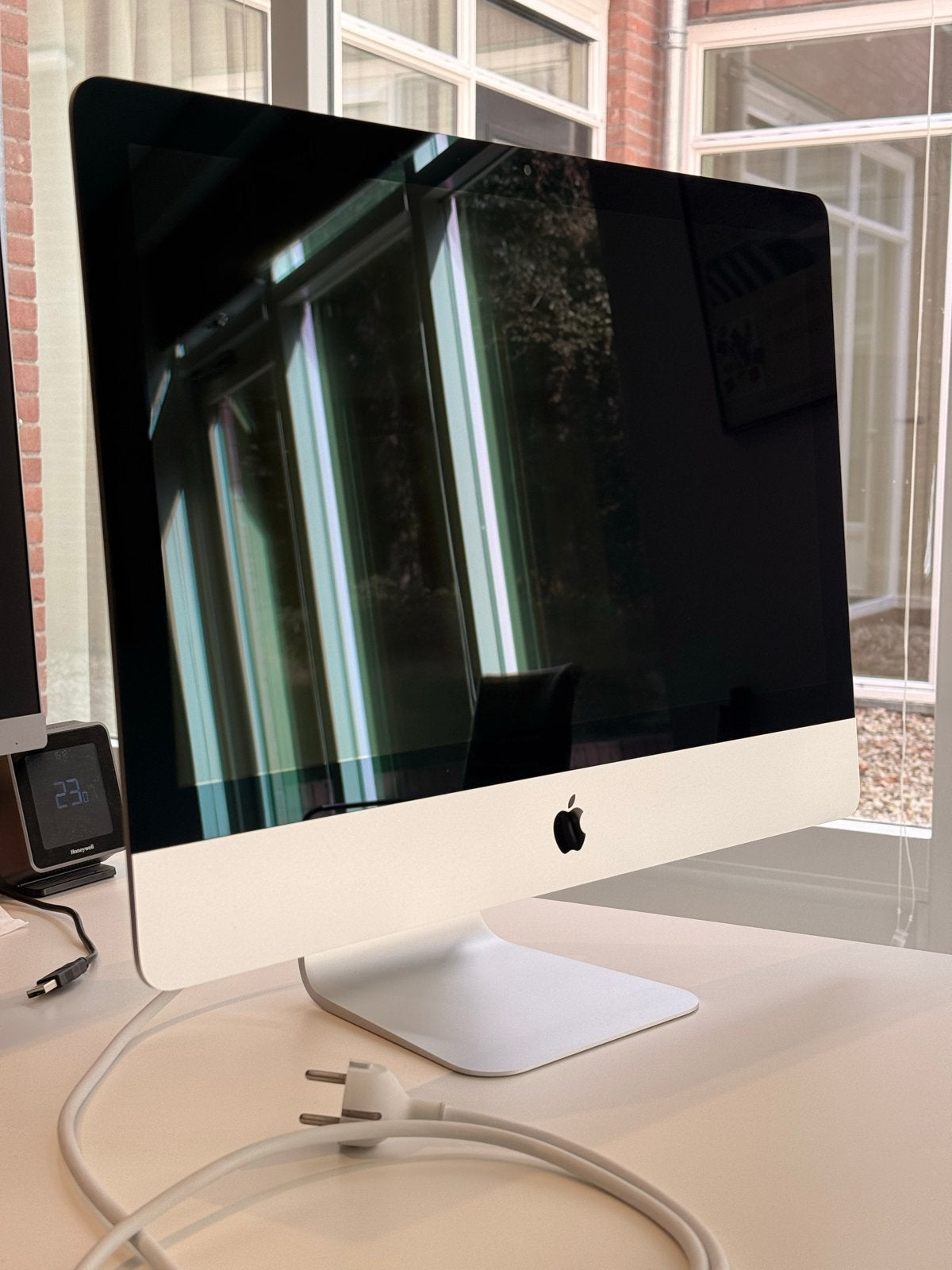 iMac Retina 4K, 21.5-inch, 2019 - Zonder toetsenbord/muis, Computers en Software, Ophalen, 8 GB, IMac, Zo goed als nieuw