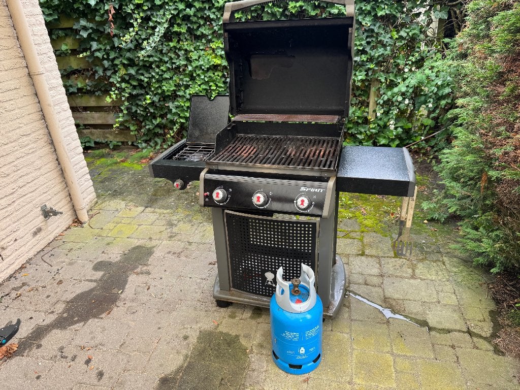 Veelzijdige en zeer betrouwbare WEBER Spirit Gas BBQ, Tuin en Terras, Ophalen, Gebruikt, WEBER BBQ
