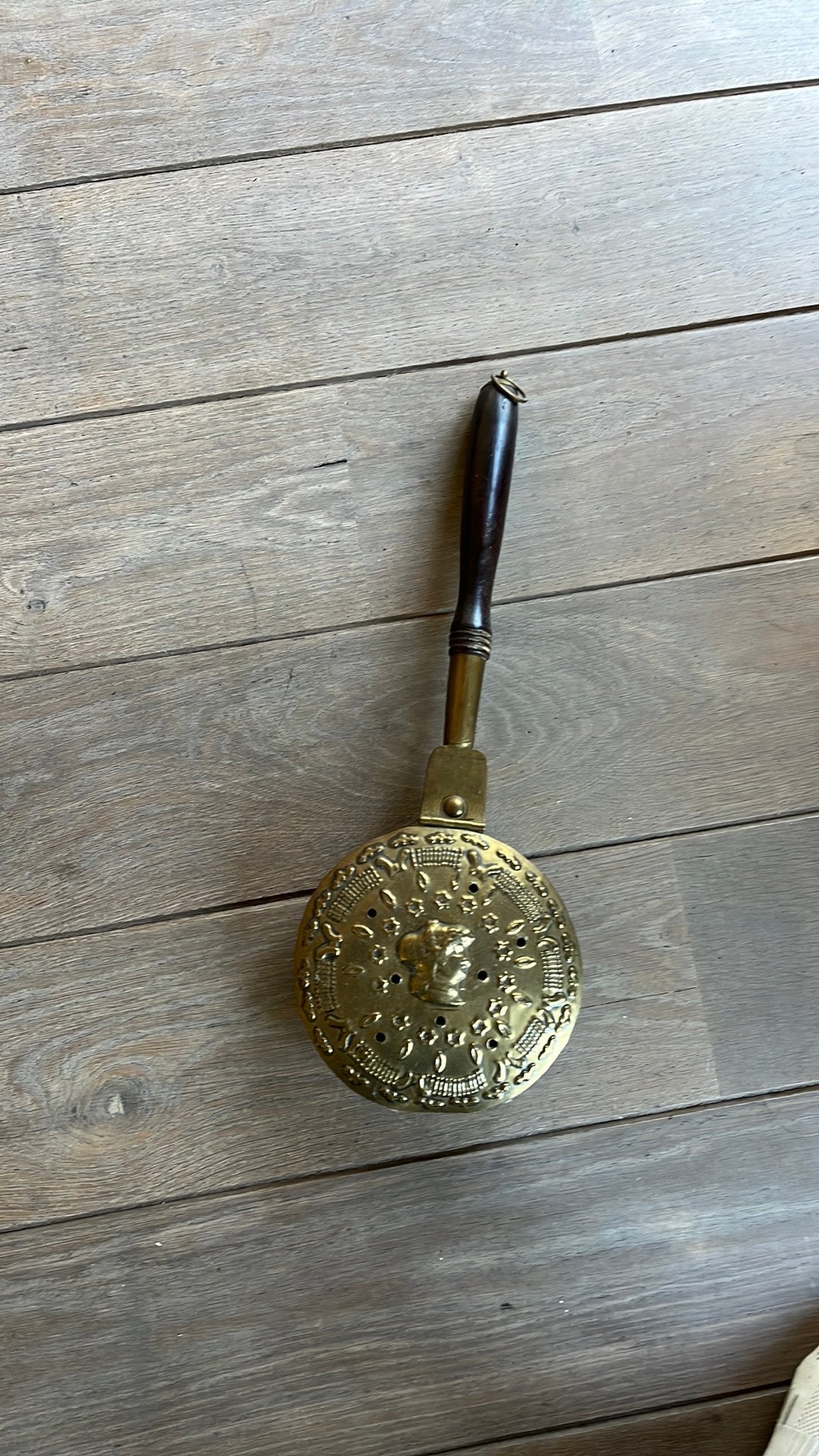 Bedden pan, Ophalen
