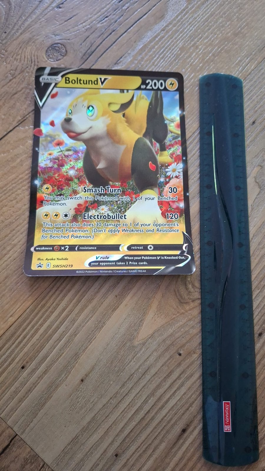 Grote Pokémonkaart 18cm Boltund V, Hobby en Vrije tijd, Verzamelkaartspellen | Pokémon, Ophalen of Verzenden, Gebruikt