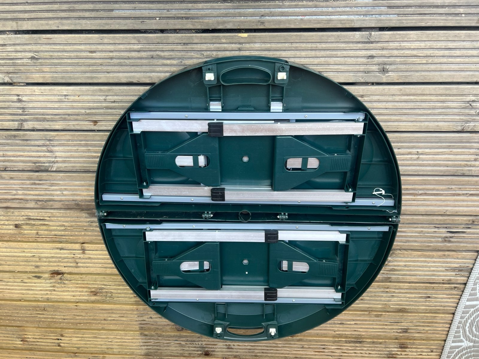 Uitklapbare Picknick tafel 4 pers, Ophalen, Rond, Aluminium, Zo goed als nieuw