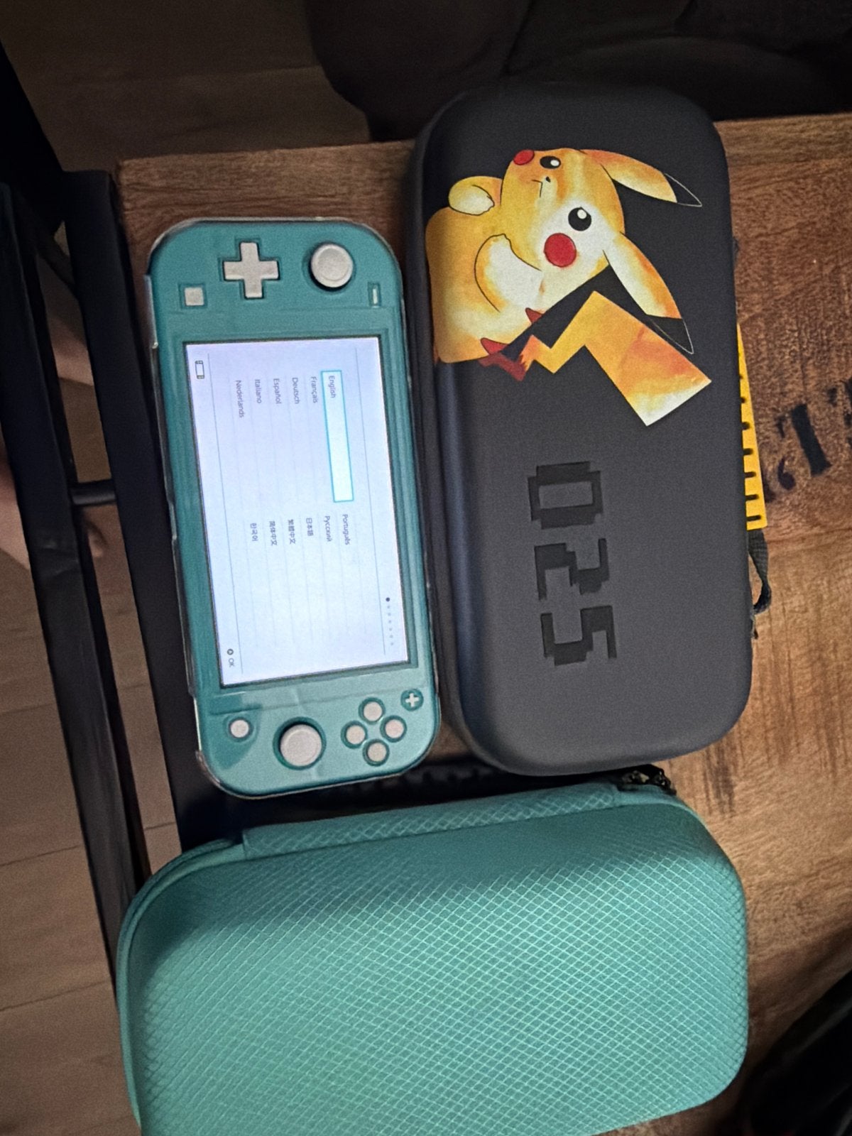 Nintendo Switch Lite Turquoise met hoesjes, Ophalen of Verzenden, Turquoise, Zo goed als nieuw, Met beschermhoes of tas