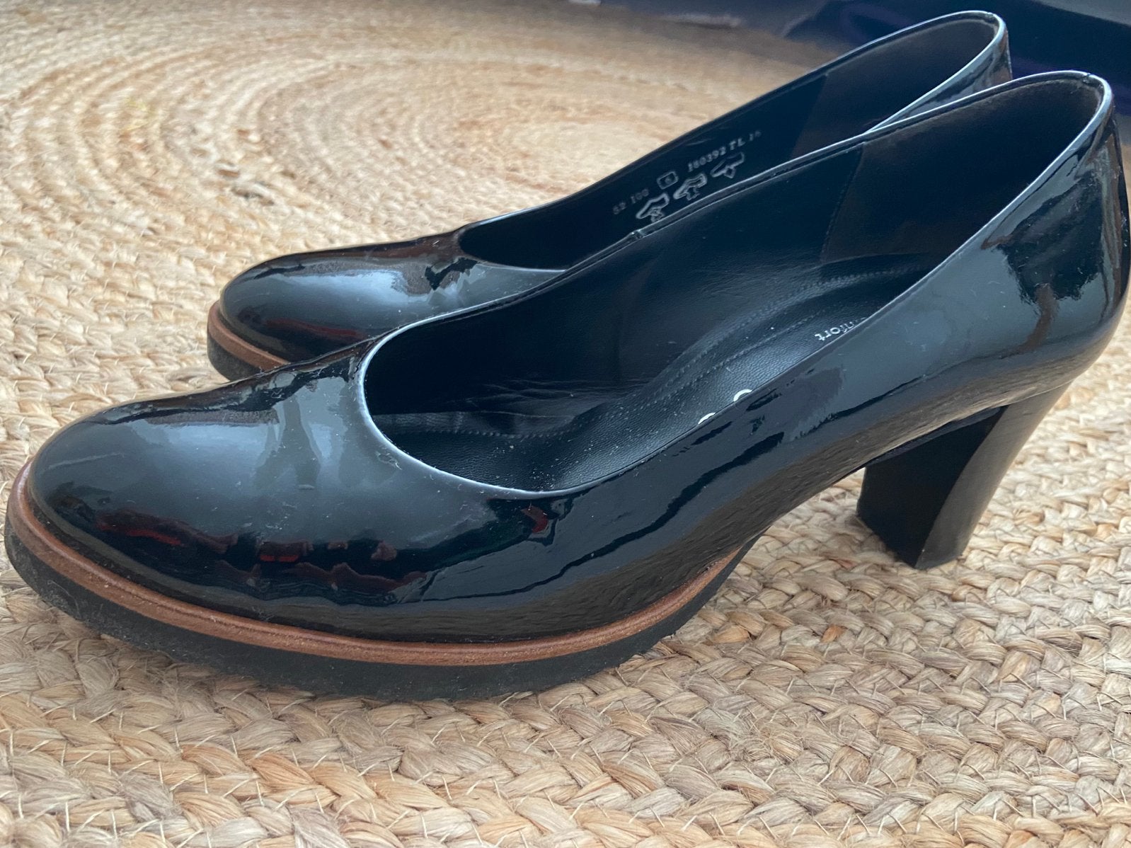 Gabor pumps maar 39 /maat 6, Kleding | Dames, Schoenen, Ophalen of Verzenden, Zo goed als nieuw, Zwart