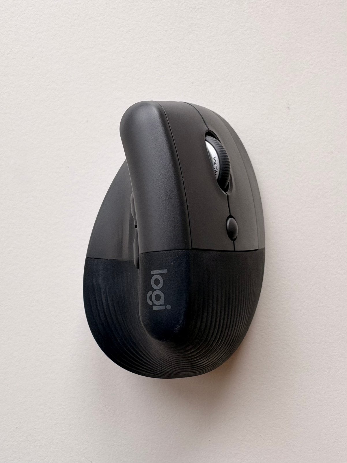 Logitech Lift Verticale Ergonomische Muis (Zwart), Computers en Software, Muizen, Rechtshandig, Muis, Gebruikt, Ergonomisch
