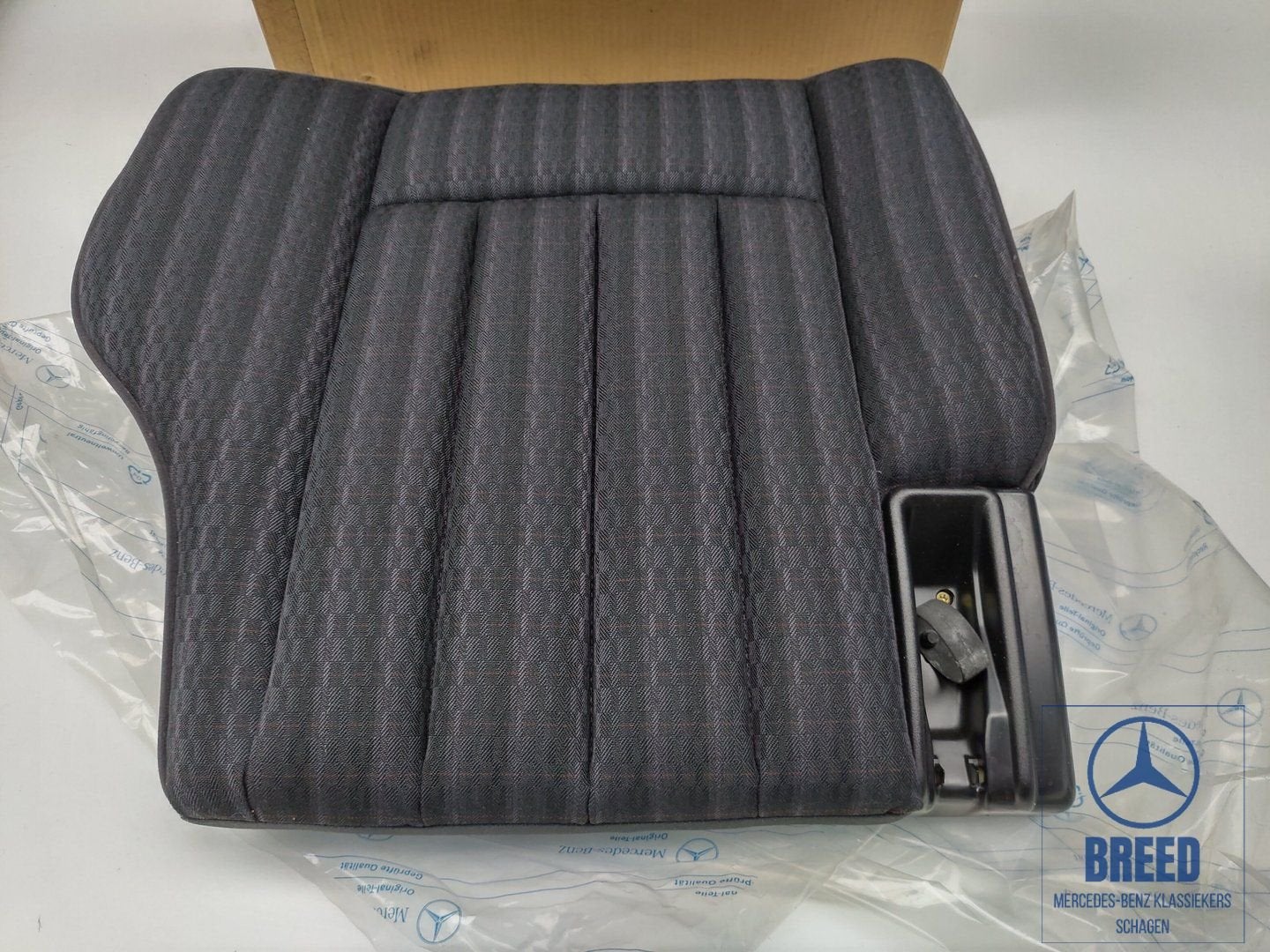 NOS rugleuning achterbank rechts zwart Mercedes W124 T-model, Auto-onderdelen, -, Nieuw, Ophalen of Verzenden, -