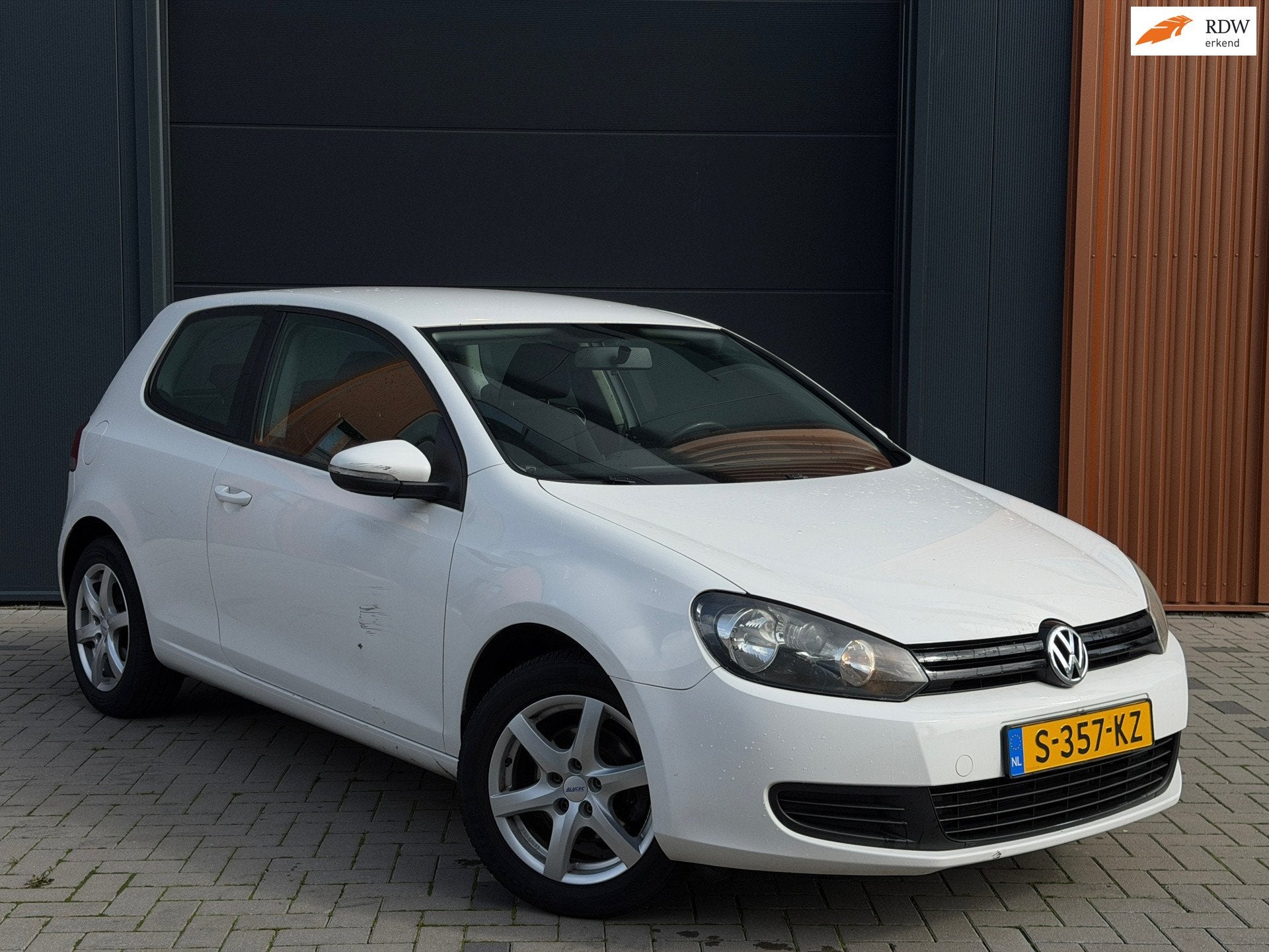 Volkswagen Golf 1.6 Trendline|Inruilkoopje!|Automaat|CarPlay, Euro 5, 15 km/l, Gebruikt, 4 cilinders