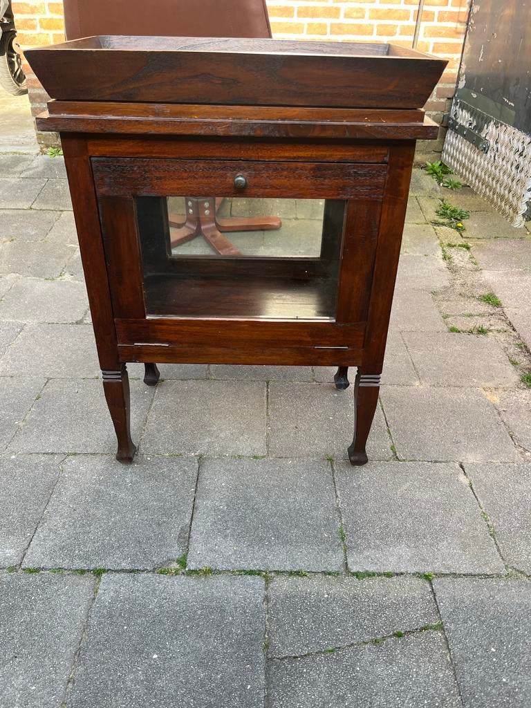 Antiek theekastje / drankenkastje, Ophalen