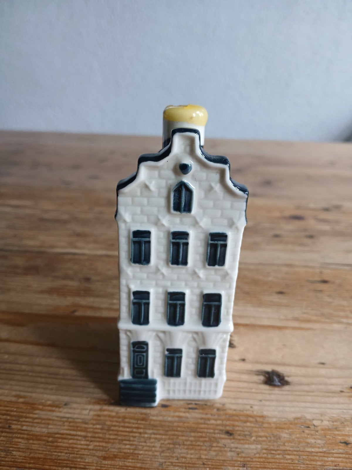 KLM huisje nr 45, Verzamelen, KLM Huisjes, Ophalen of Verzenden, Zo goed als nieuw, 81 t/m 91, Gevuld