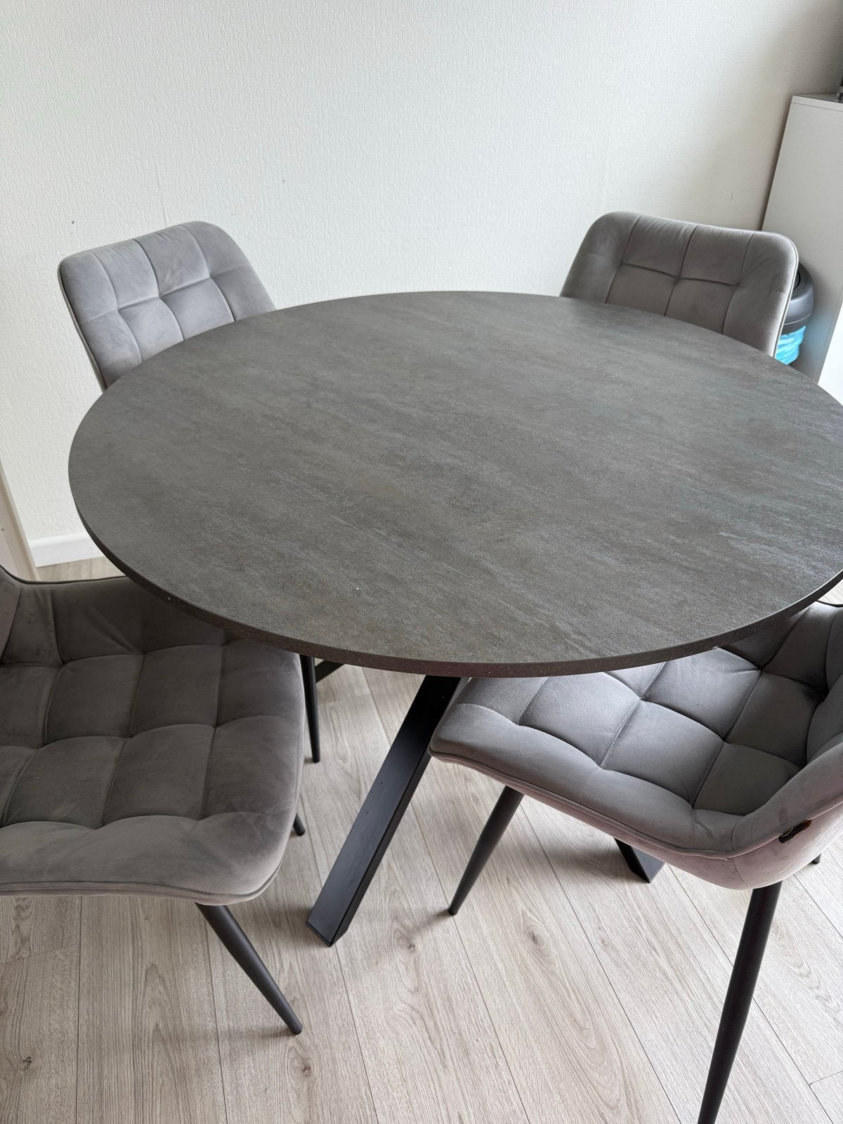 IKEA ronde eettafel met 4 Woonenzo stoelen, Ophalen, 100 tot 150 cm, Rond, Zo goed als nieuw