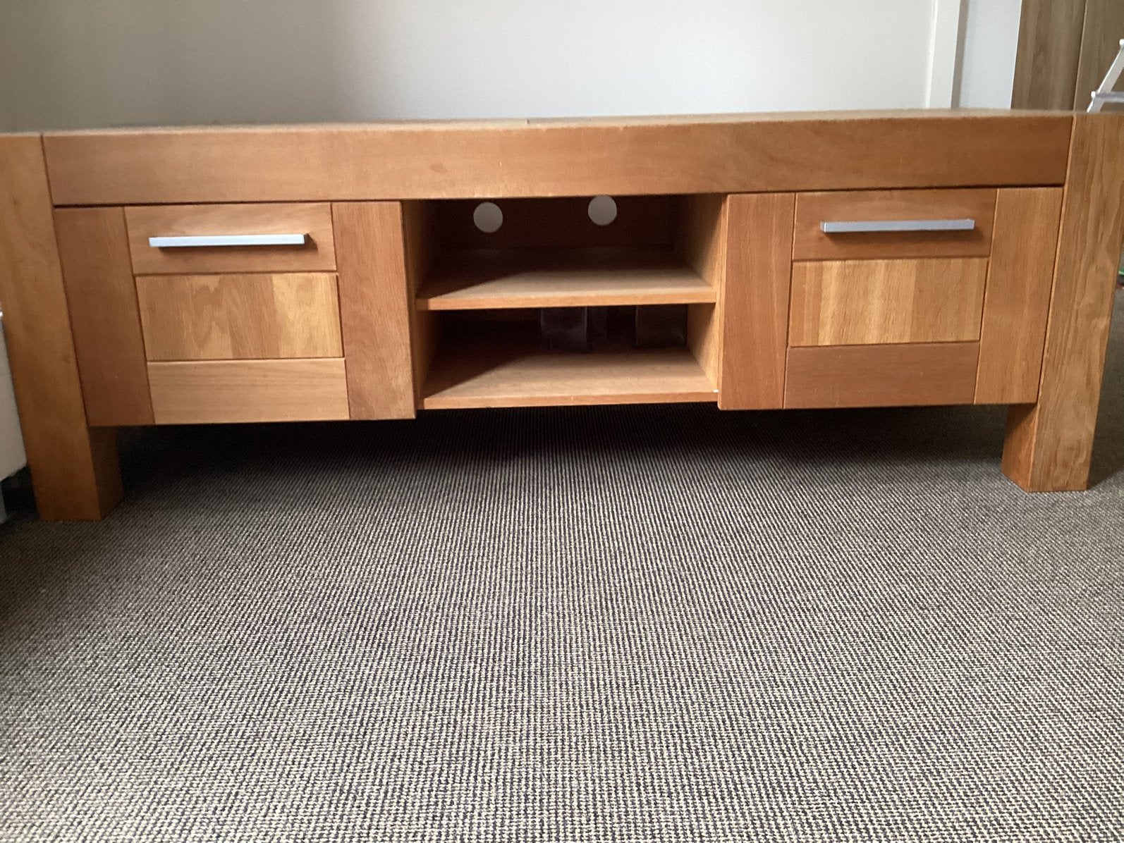 T.V. meubel, Ophalen, Gebruikt, 150 tot 200 cm, Eikenhout