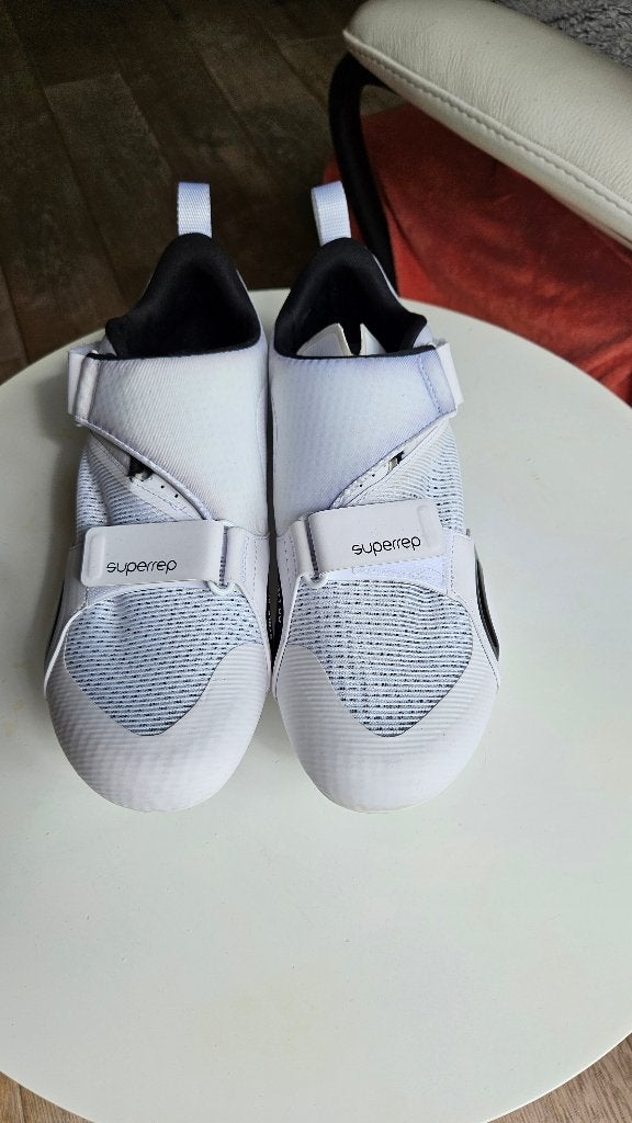 Fietsschoen Nike wit maat 46 valt, Sport en Fitness, Ophalen of Verzenden, Zo goed als nieuw, Schoenen