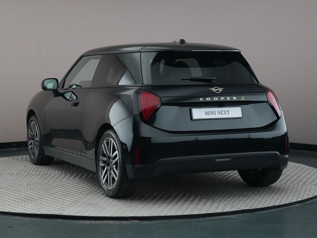 MINI 3-Deurs Cooper SE Pakket M | John Cooper Works Trim | C, Gebruikt, Met garantie (alle), 4 stoelen, Leder en Stof