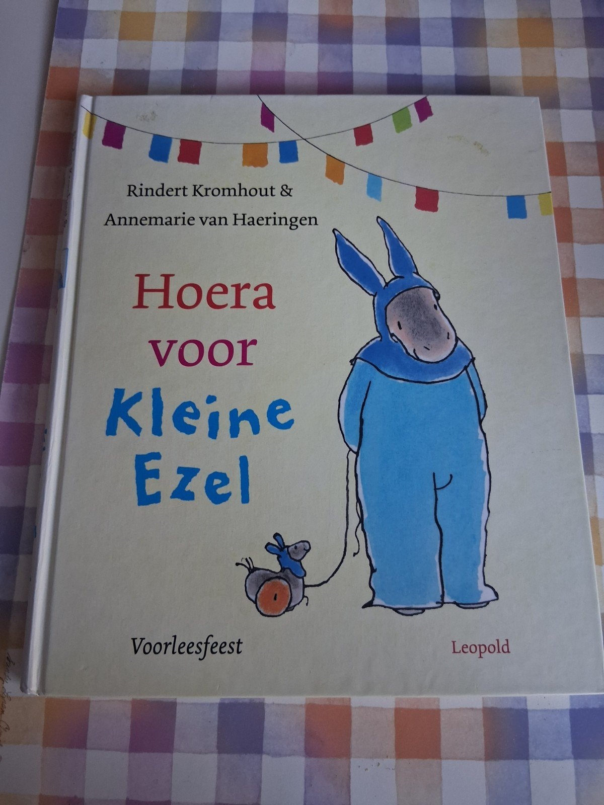 voorleesboek rindert kromhout - hoera voor kleine ezel, Boeken, Ophalen of Verzenden, Gelezen, Fictie algemeen