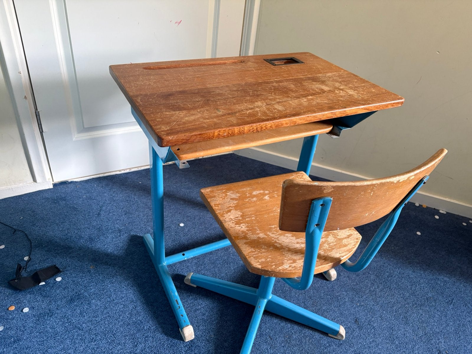 Oud kinderbureautje, Ophalen, Gebruikt, Tafel(s) en Stoel(en)