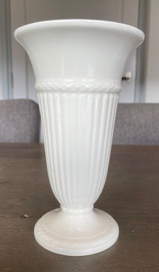 Vaas Wedgwood kleur als Edme, Huis en Inrichting, Woonaccessoires | Vazen, Ophalen of Verzenden, Gebruikt, Overige kleuren, Overige materialen