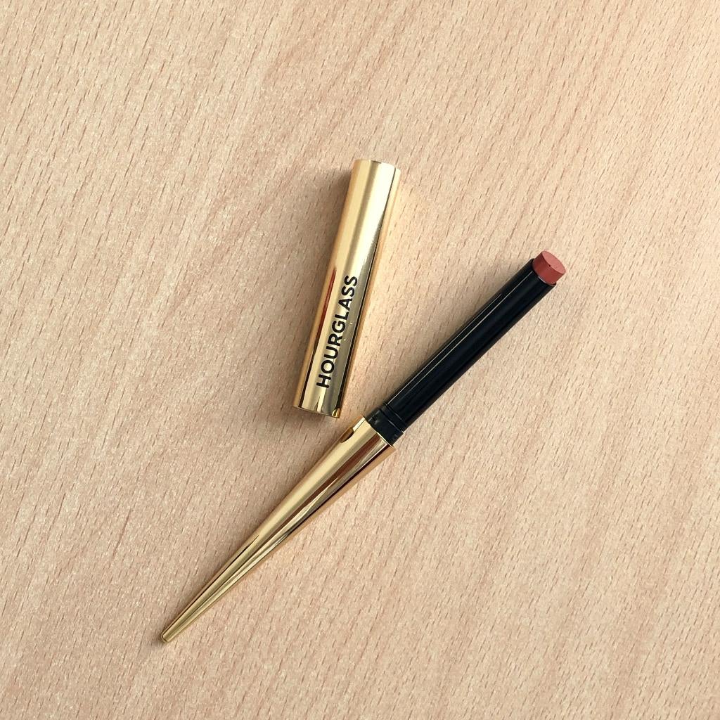 Hourglass Ultra Slim High Intensity Lipstick Confession, Sieraden, Tassen en Uiterlijk, Uiterlijk | Cosmetica en Make-up, Ophalen of Verzenden