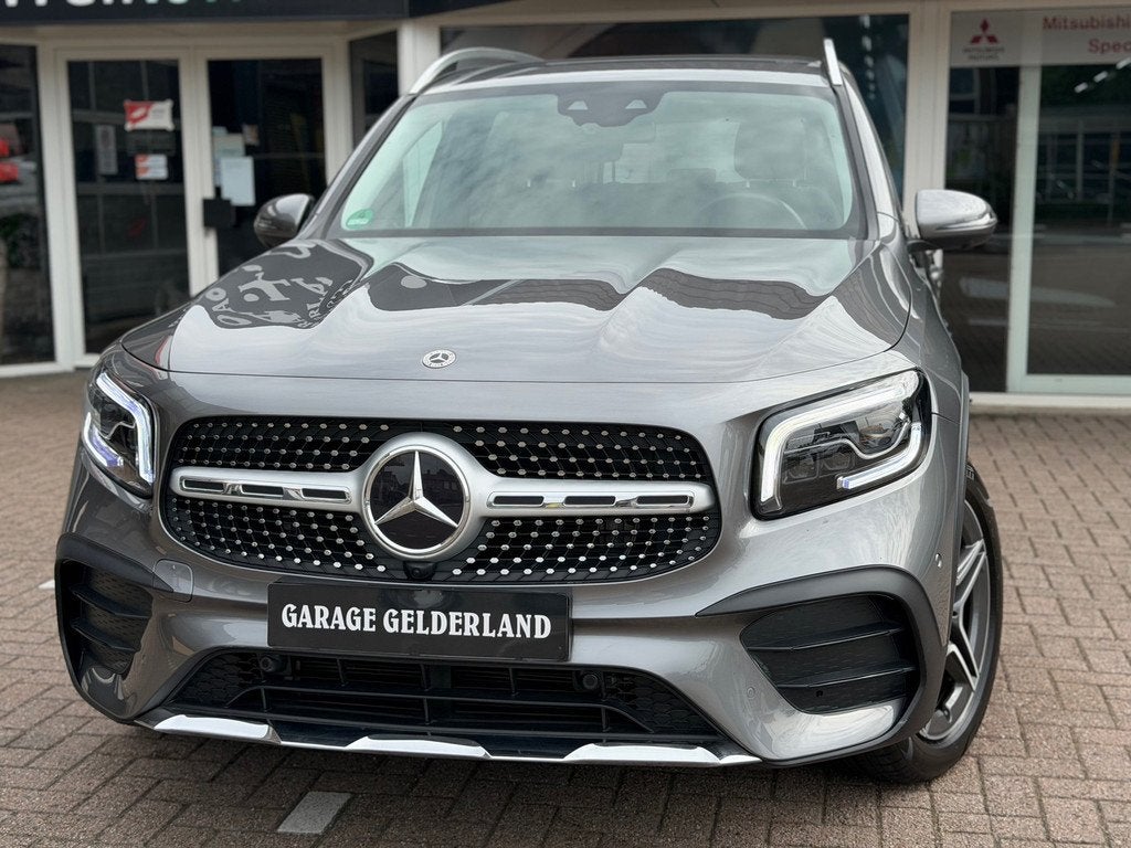 Mercedes-Benz GLB 200 4MATIC AMG Line | Leder/Alcantara | Ma, Auto's, Mercedes-Benz, 1525 kg, Zwart, 4 cilinders, 163 pk