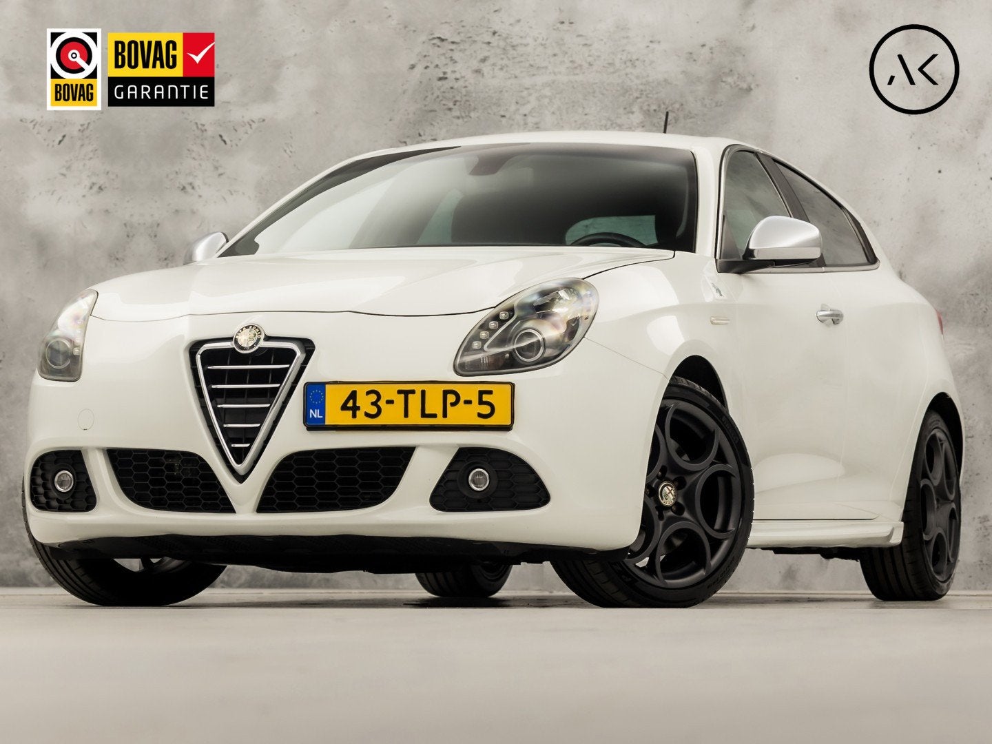 Alfa Romeo Giulietta 1.7 TBi Quadrifoglio Verde 235Pk (APPLE, Auto's, Alfa Romeo, 4 cilinders, Leder en Stof, Wit, Origineel Nederlands