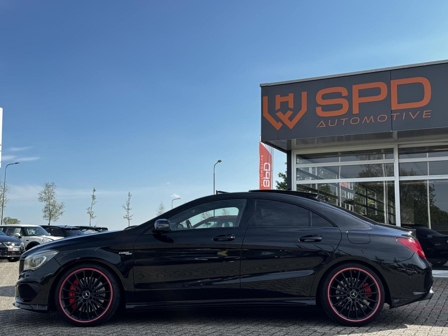 Mercedes CLA-klasse AMG 45 4MATIC|Recaro|Pano|361PK|H&K|Memo, Automaat, CLA, Gebruikt, 4 cilinders