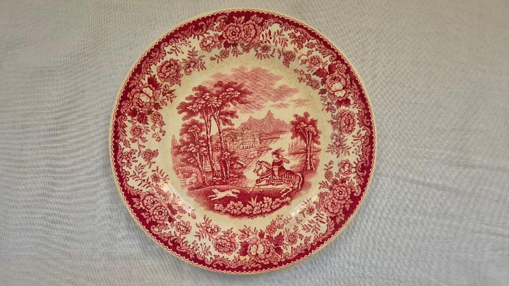 Amazone rood bord Petrus Regout, Antiek en Kunst, Antiek | Servies los, Ophalen of Verzenden