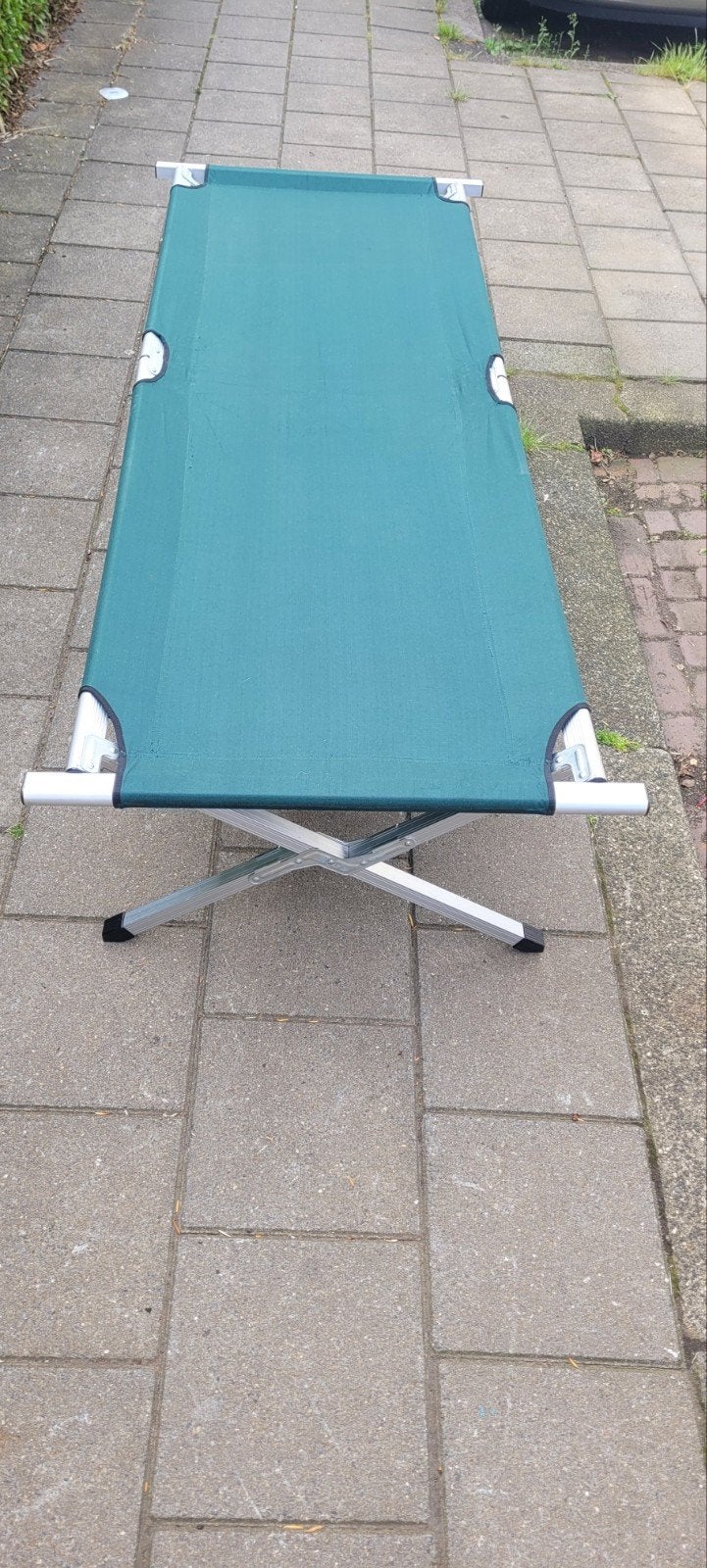 Veldbed/camp draagbaar, Ophalen, Zo goed als nieuw, Aluminium, Inklapbaar
