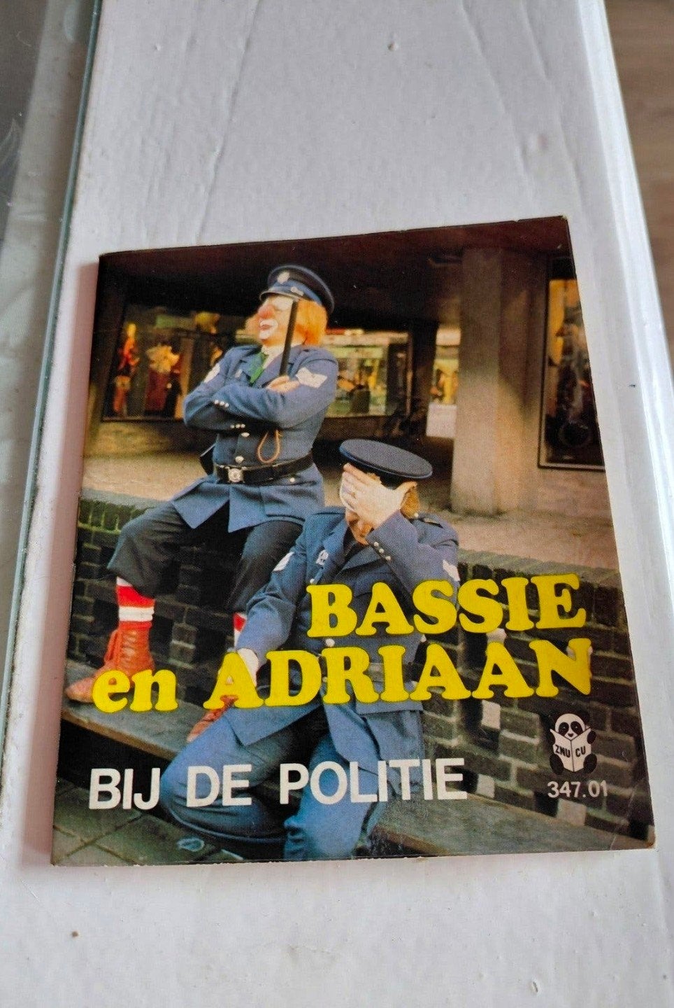 Bassie en Adriaan bij de Politie mini-boekje 1979., Gelezen, Bassie en adriaan, Fictie algemeen, Ophalen of Verzenden