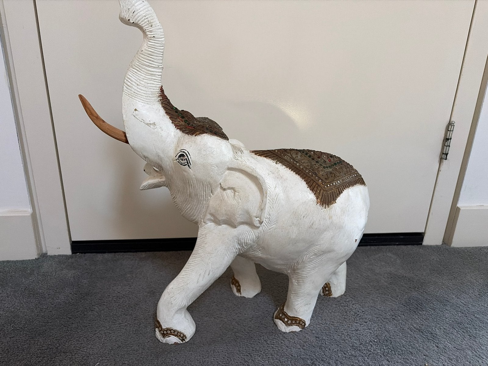 Decoratieve olifant van hout en metaal, Ophalen