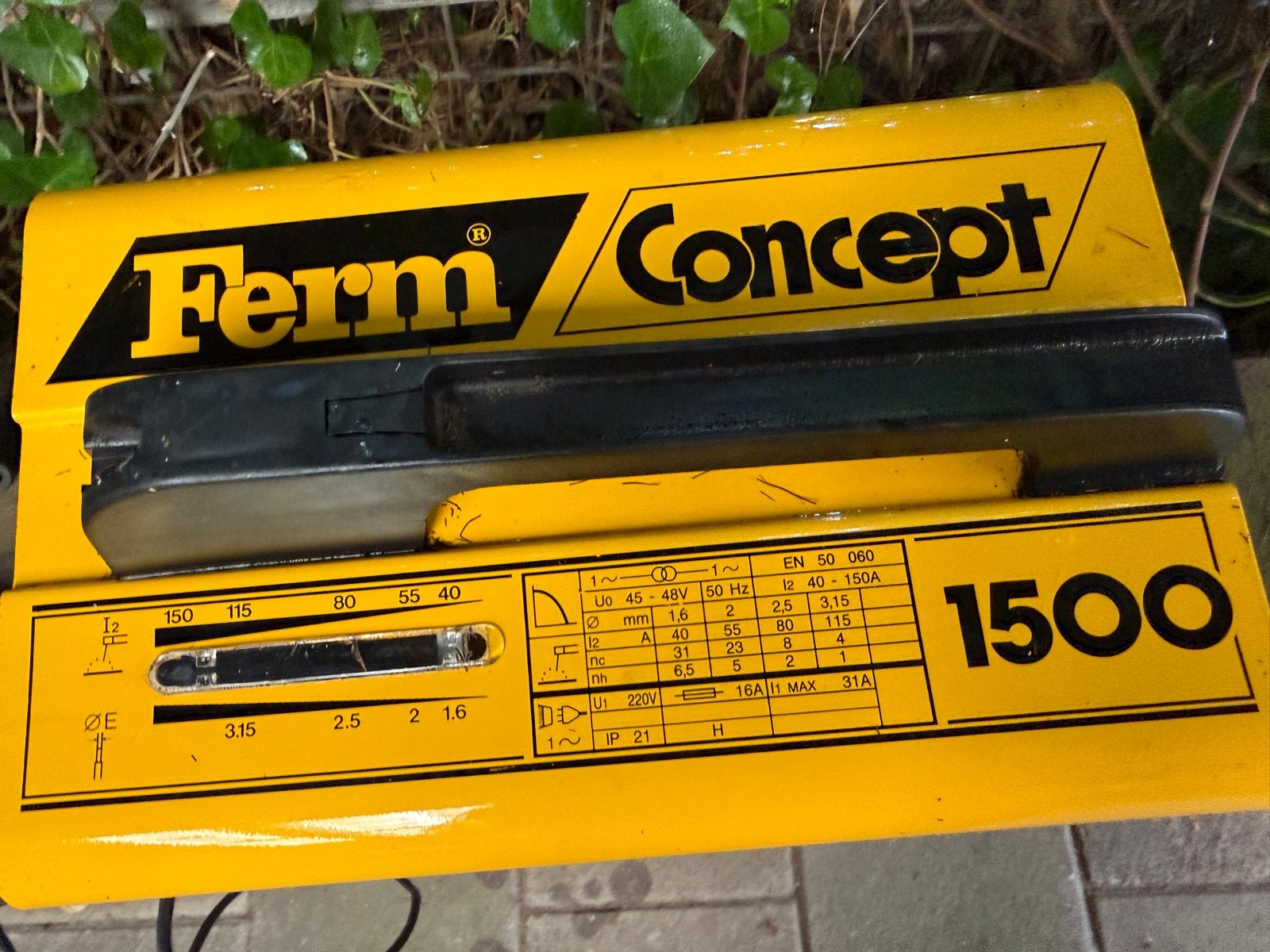 Ferm Concept 1500 Lasapparaat, Ophalen of Verzenden, Gebruikt, 150 tot 250 ampère, Elektroden