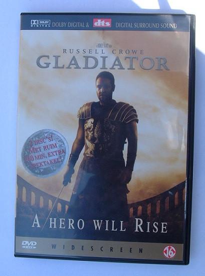 Gladiator A Hero will Rise 2 DVD's met Productie aantekening, Vanaf 16 jaar, Ophalen of Verzenden, Zo goed als nieuw, Actie