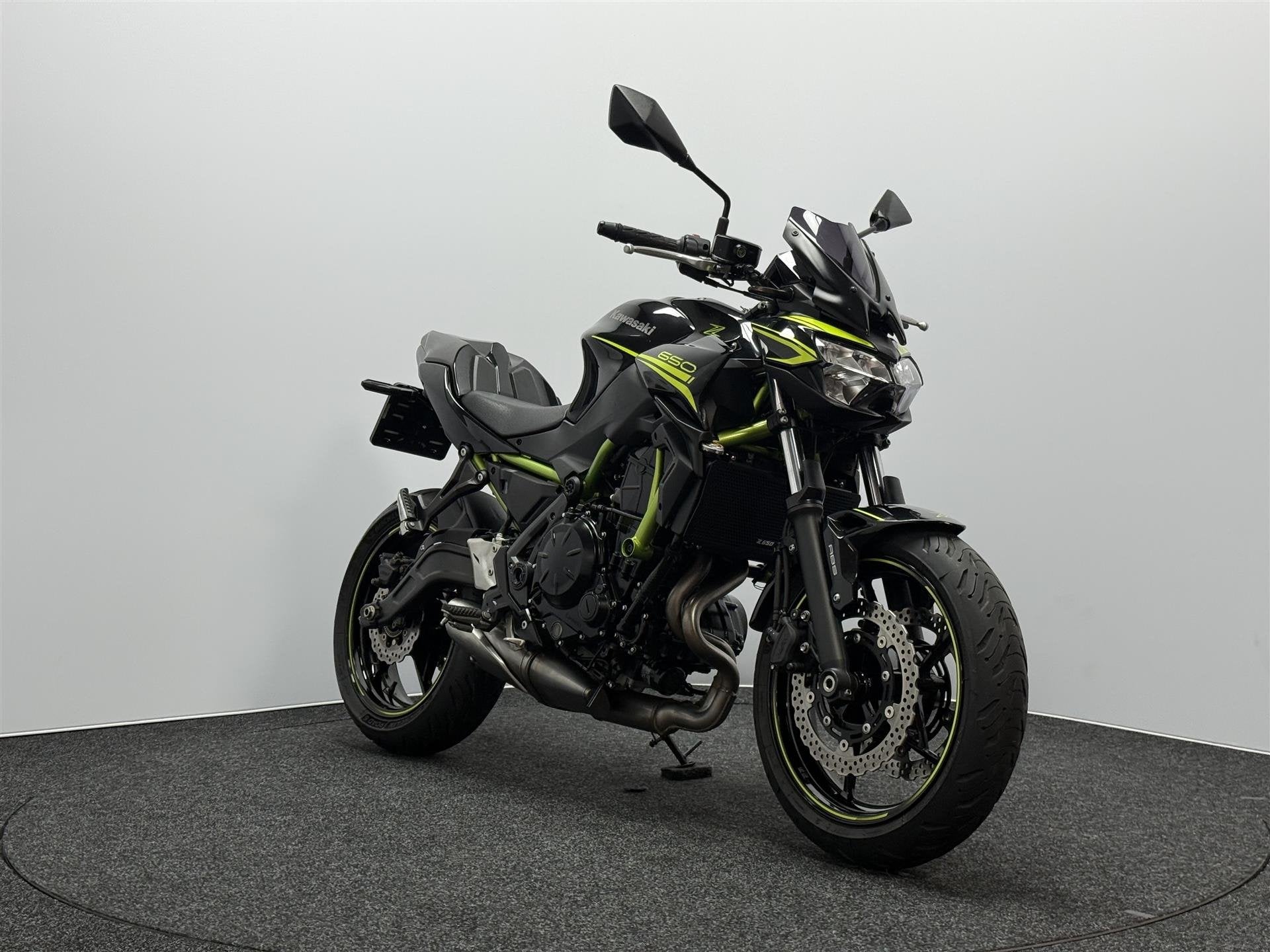 Kawasaki Z650 ABS, ABS, Handgeschakeld, 12 t/m 35 kW, Naked bike