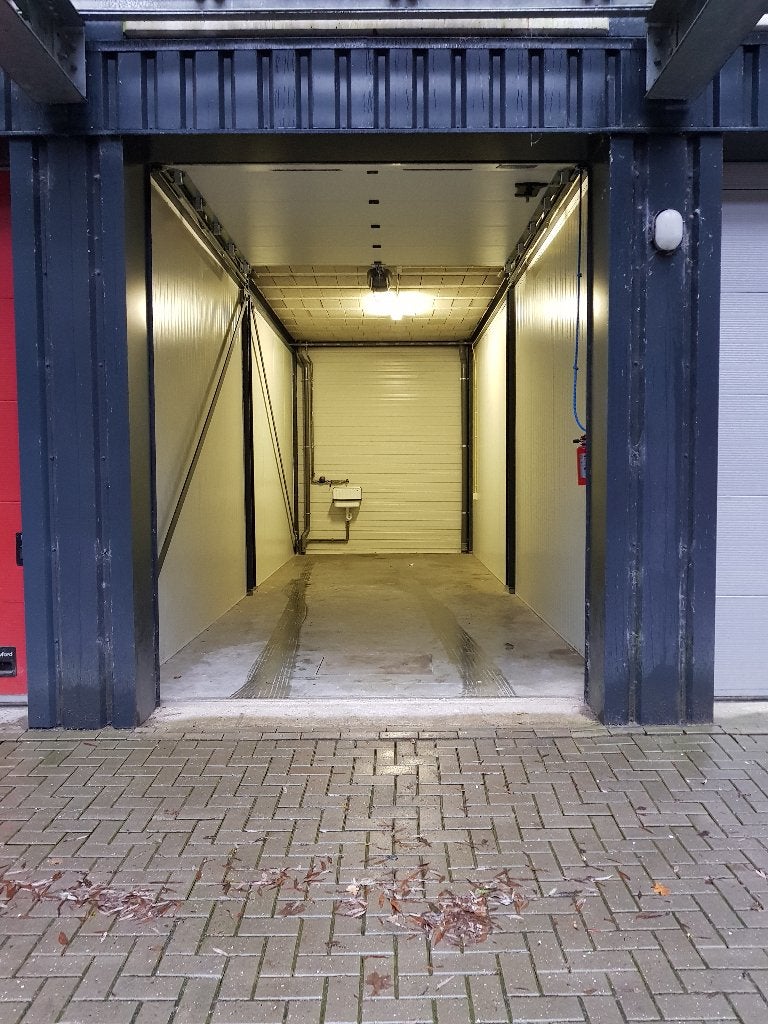 te huur garagebox almere stalling