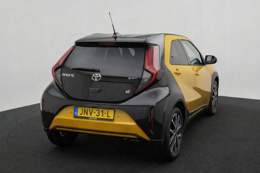Toyota Aygo X Hybrid 115 GR Sport *DEMO* | Apple Carplay & A, 12 maanden, 4 stoelen, 26 km/l, Hybride Elektrisch/Benzine
