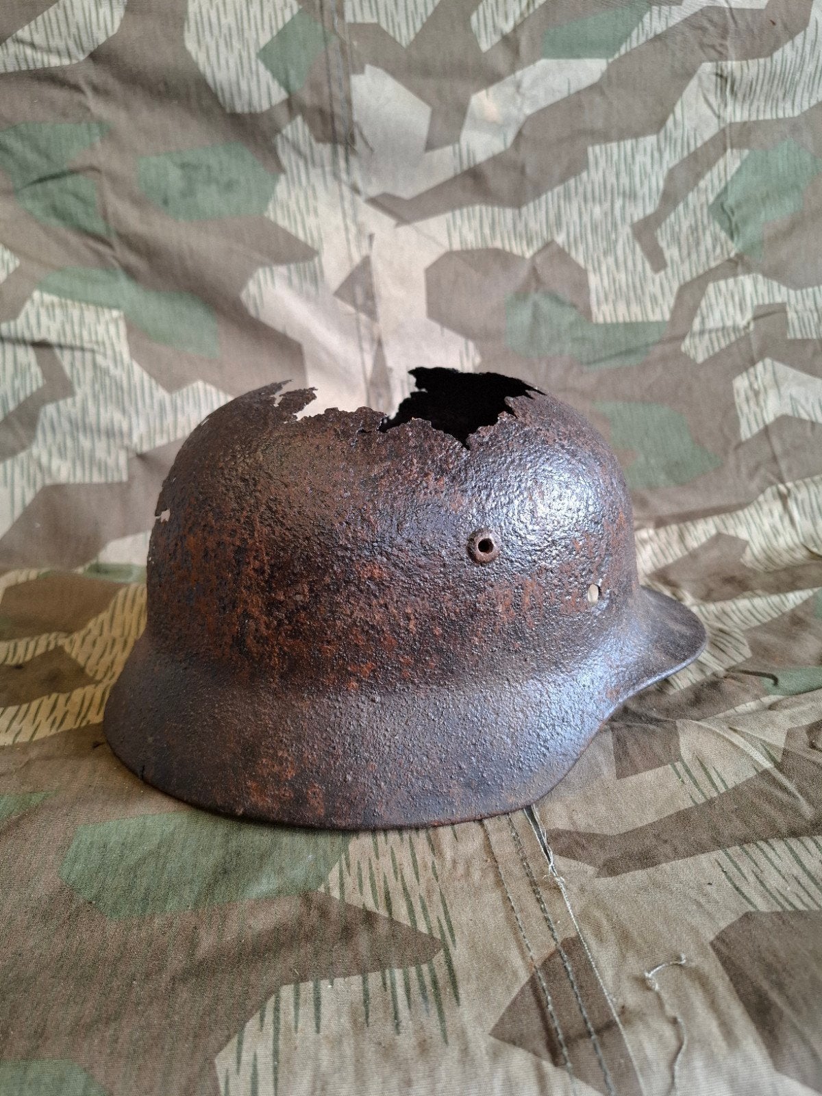 WO2 Duitse M40 bodemvondst #3, Ophalen of Verzenden, Duitsland, Helm of Baret