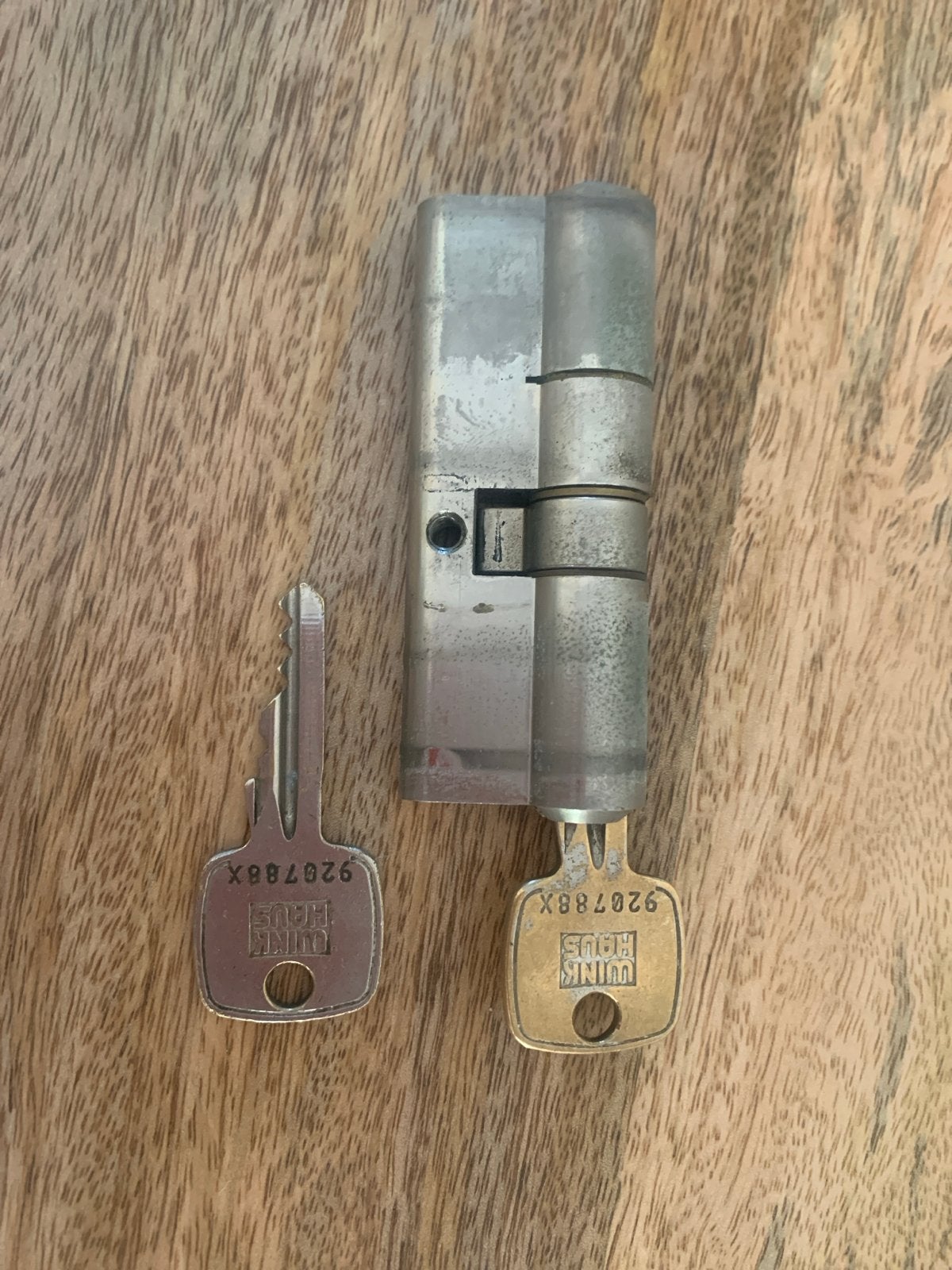 Wink Haus slotcilinder met 2 sleutels, Ophalen of Verzenden, Gebruikt, Overige materialen, Slot