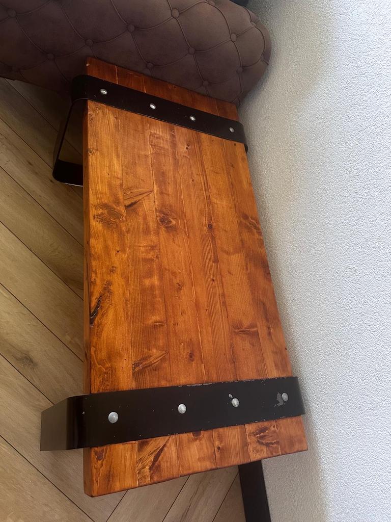 Robuuste salontafel van hout en metaal, Gebruikt, 100 tot 150 cm, Minder dan 50 cm, Rechthoekig