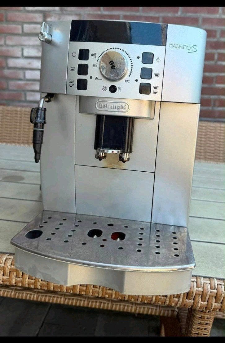 Delonghi magnifica S koffiemachine, Ophalen of Verzenden, Koffiemachine