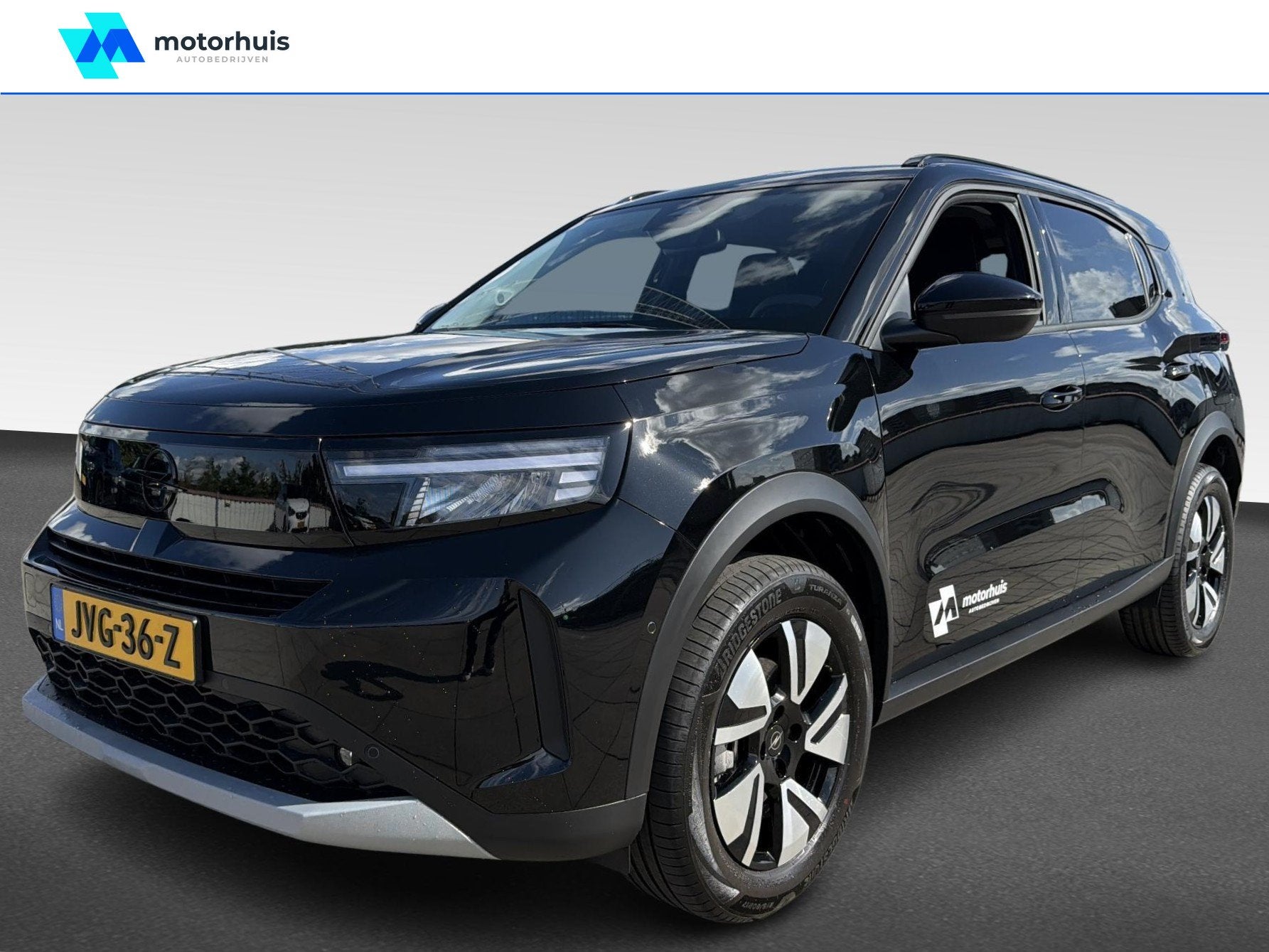 Opel Frontera 1.2 Turbo Hybrid 136pk eDCT || Rijdende Demo b, 1199 cc, Zwart, Origineel Nederlands, 690 kg
